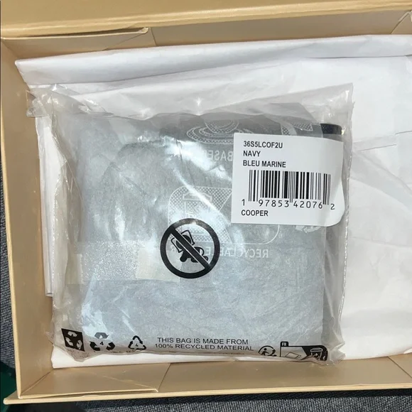 Michael Kors Navy Billfold Wallet with Pass-case - Picture 5 of 7